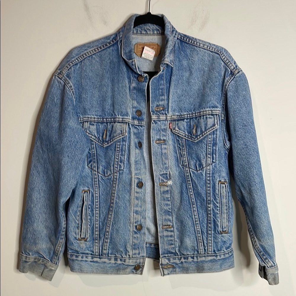 Levi's | Vintage Women’s Well Worn Classic Denim Jacket Size Large Made in USA